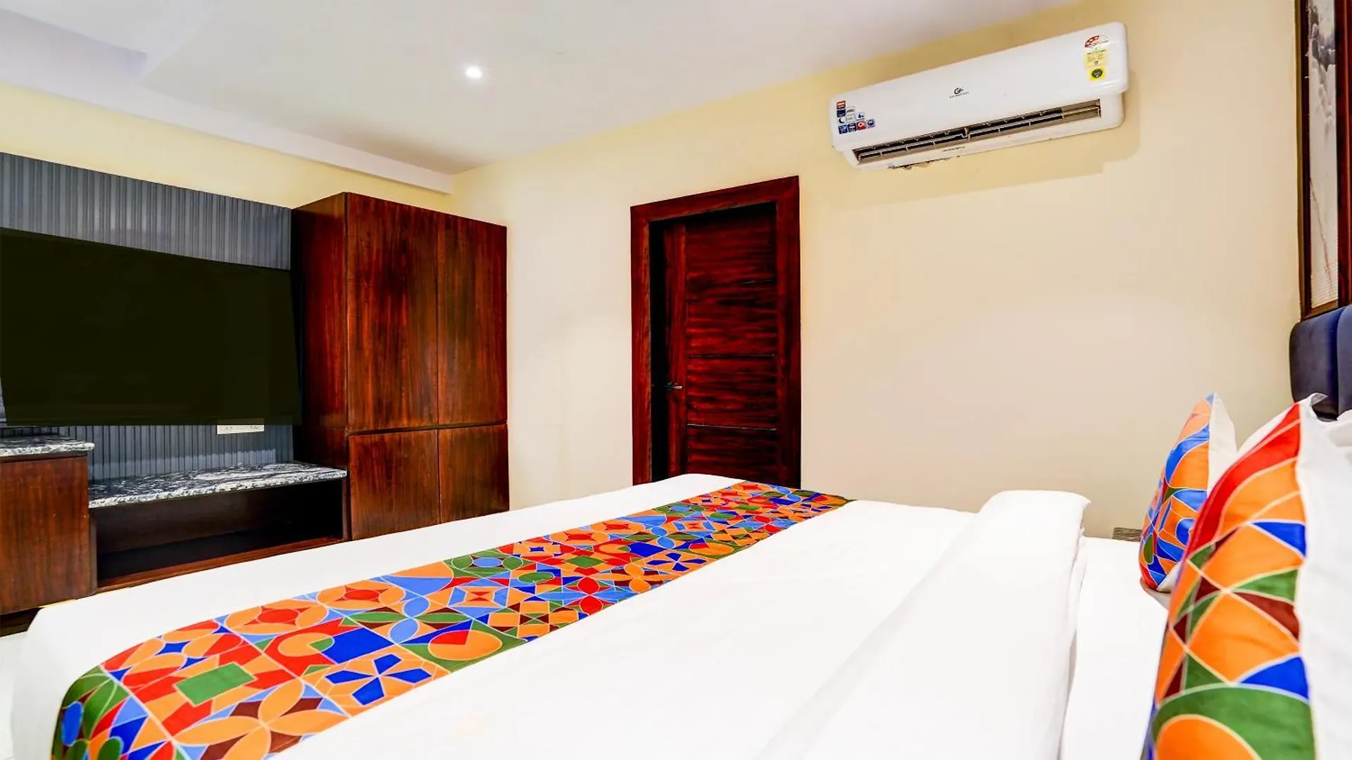 ホテル Fabhotel Prime D2 Near Adarsh Nagar Metro デリー