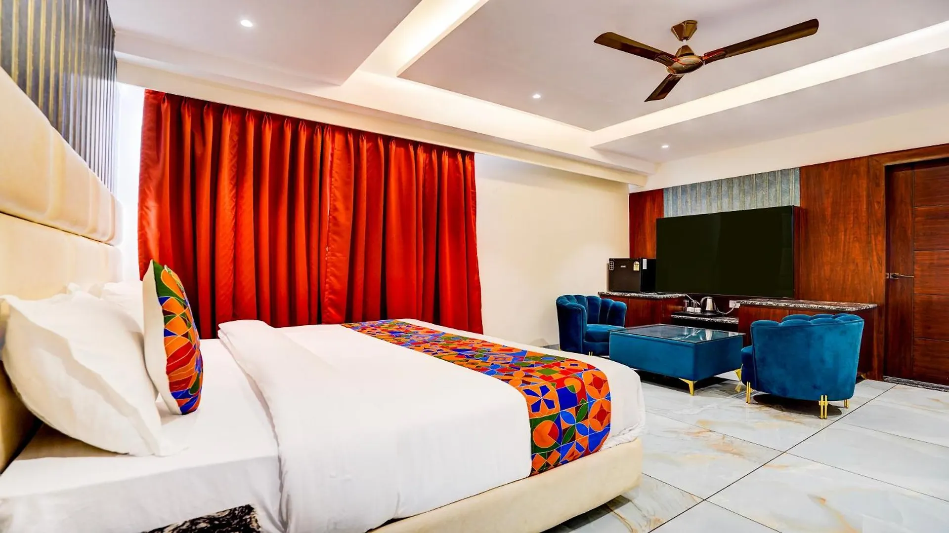Fabhotel Prime D2 Near Adarsh Nagar Metro Delhi  3*, Delhi (National Capital Territory of India)
