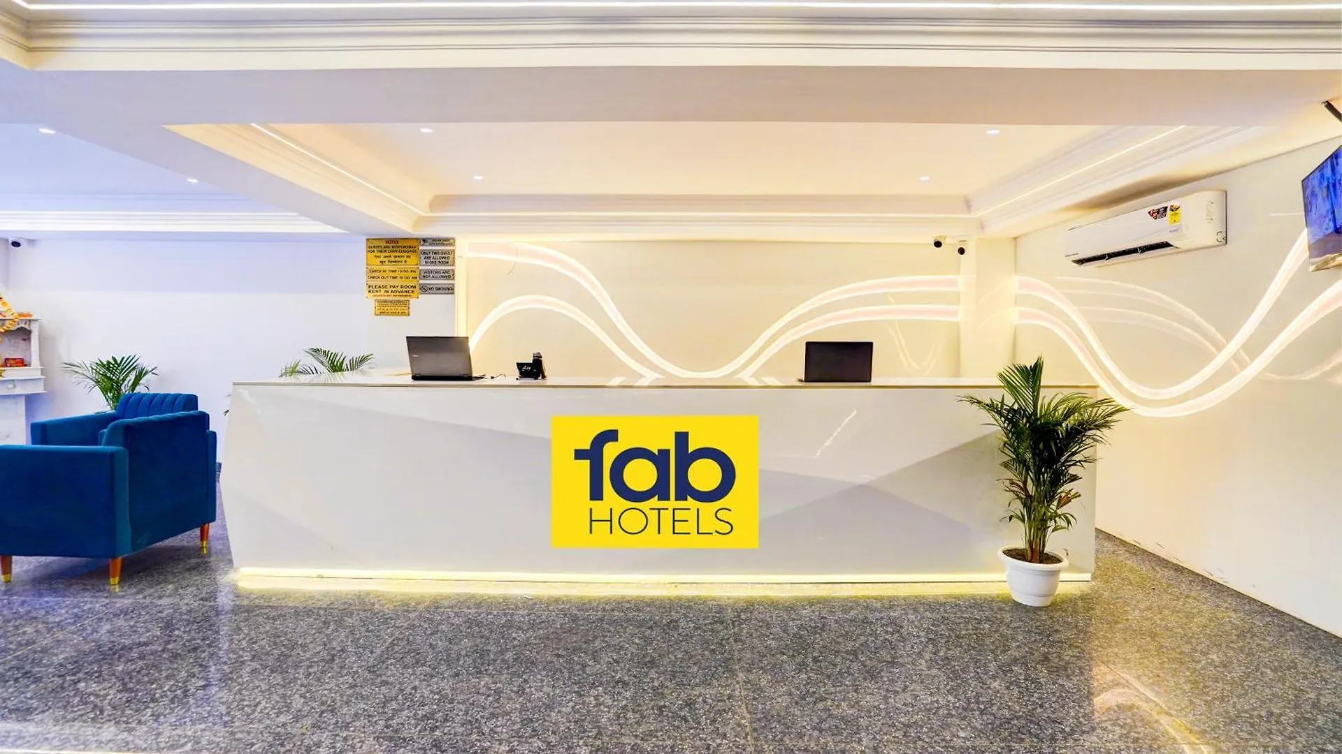 Hotel Fabhotel Prime D2 Near Adarsh Nagar Metro Delhi